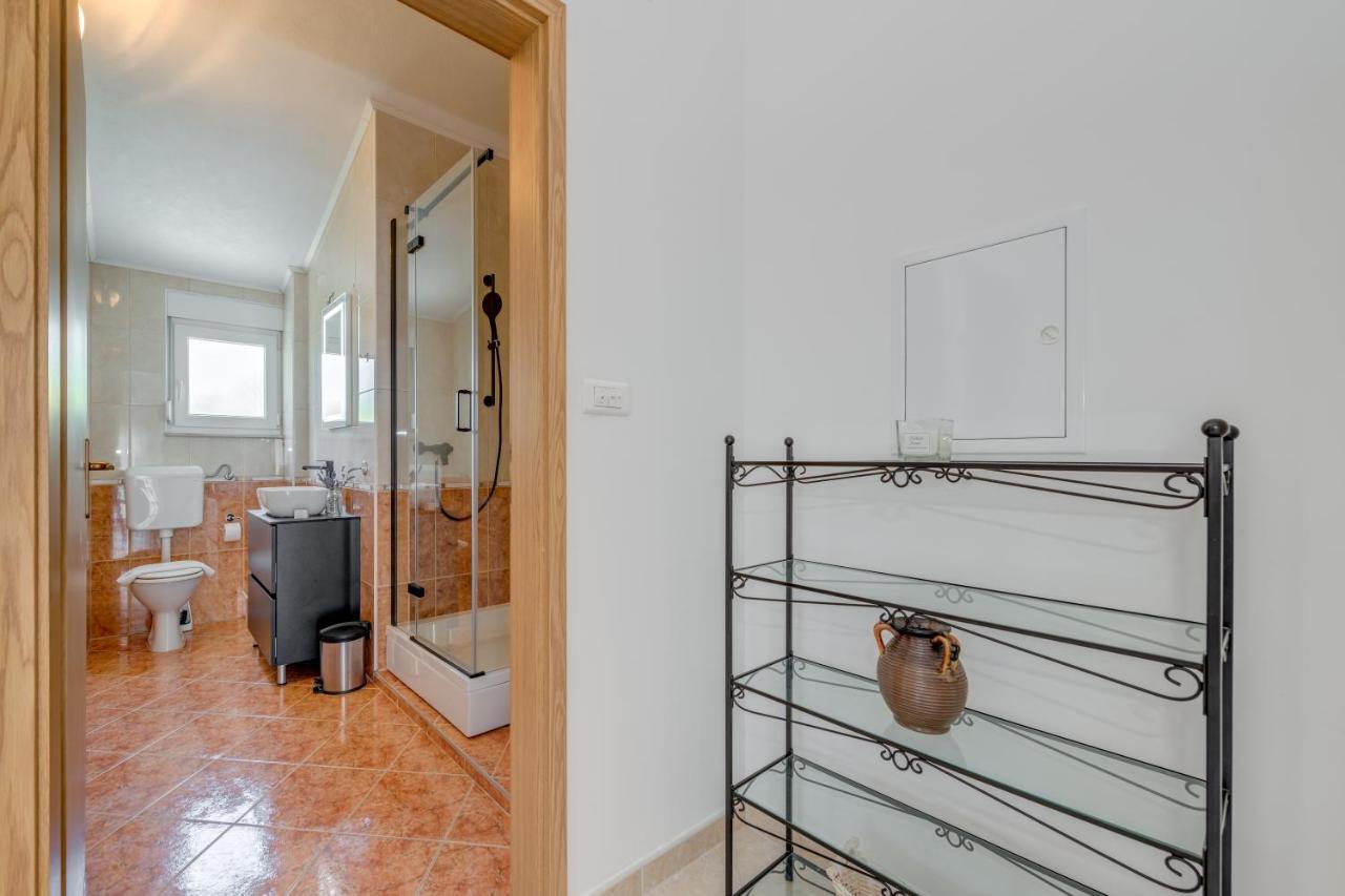 Sans Souci Split Appartement Buitenkant foto